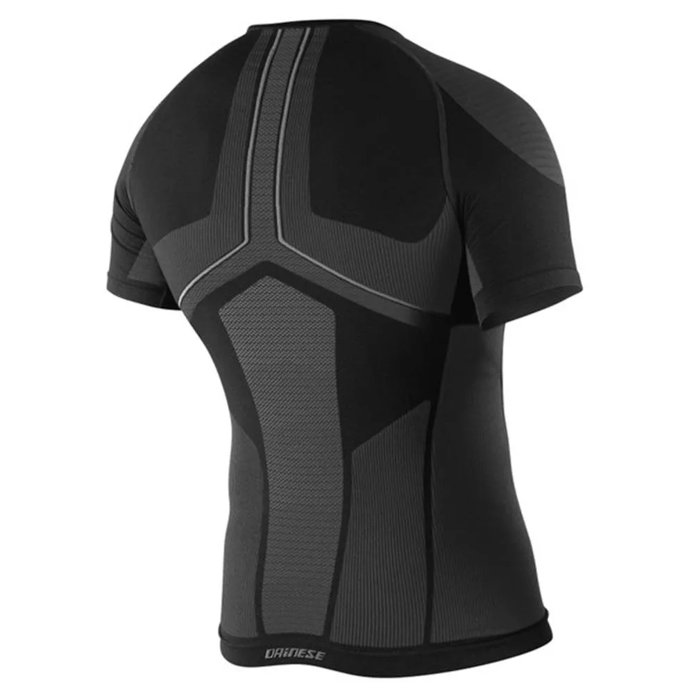 Camiseta térmica manga corta D-CORE DRY TEE SS de Dainese - Tienda  MotoCenter