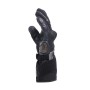 Gloves Dainese Funes GTX: Cold resistance and exceptional grip.